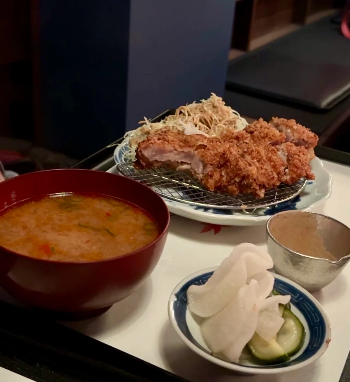 Tonkatsu meal at AKATON, photographed by a community contributor